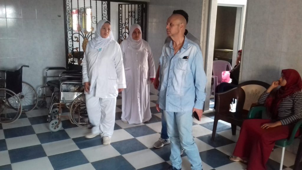 وكيل صحة الشرقية يتفقد خدمات الرعاية بأبوحماد ويحيل موظفين للتحقيق 1 وكيل صحة الشرقية يتفقد المركز الطبي بأبوحماد1685468883