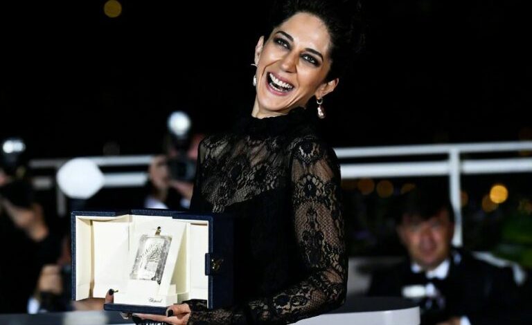 بطلة فيلم "عزيزتي ورد" تفوز بجائزة أفضل ممثلة من مهرجان "DXB"الدولي بالامارات 1 123 10 768x5111684851544