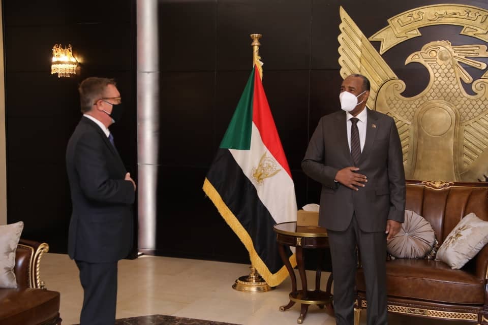 غدا.. المبعوث الأمريكي للقرن الإفريقي يبحث في جيبوتي وإثيوبيا القضايا الثنائية والإقليمية 1 183240575 1499298710256398 1894616203984481456 n1685482683