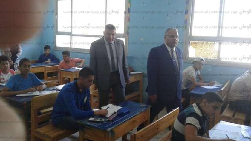 مدير تعليم الجيزة: انضباط والتزام في امتحان الجبر والإحصاء للشهادة الإعدادية ولم ترد أيّة شكاوى 1 187569977515576659591684669983