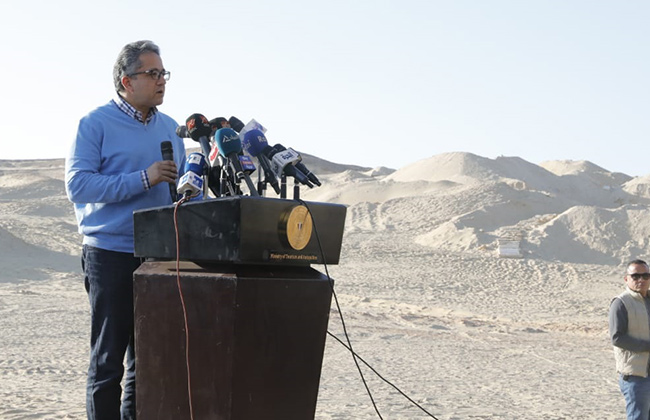 وزير السياحة والآثار يعلن عن كشف أثري جديد يضم أكبر ورشتي تحنيط آدمية وحيوانية بسقارة 1 19 2020 637160064905160510 5161685179143