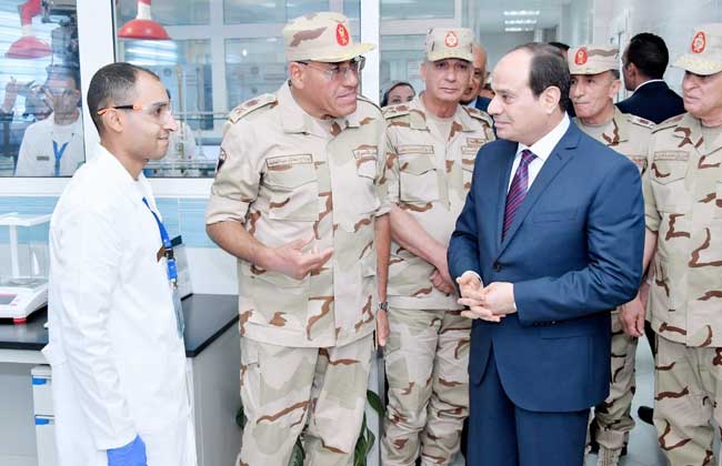 الرئيس السيسي يشهد افتتاح مجمع مصانع إنتاج الكوارتز بالعين السخنة 1 2019 637007968094444014 4441685005927