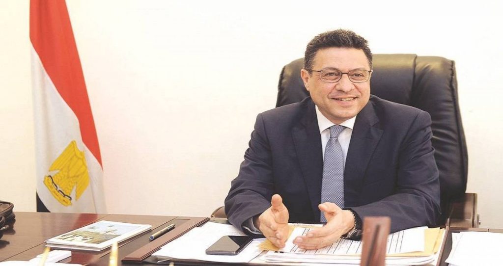 سفير مصر بالكويت : حركة السفر بين البلدين أقتربت من 100 ألف مسافر شهريا 1 20191019184052654 840696 highres1685090463