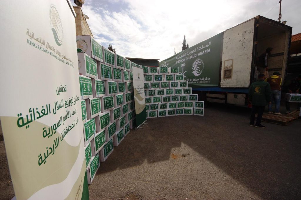 مركز الملك سلمان للإغاثة يسلم 24 ألف طنا من القمح لبرنامج الأغذية العالمي في محافظة عدن 1 201912162118119821683899343