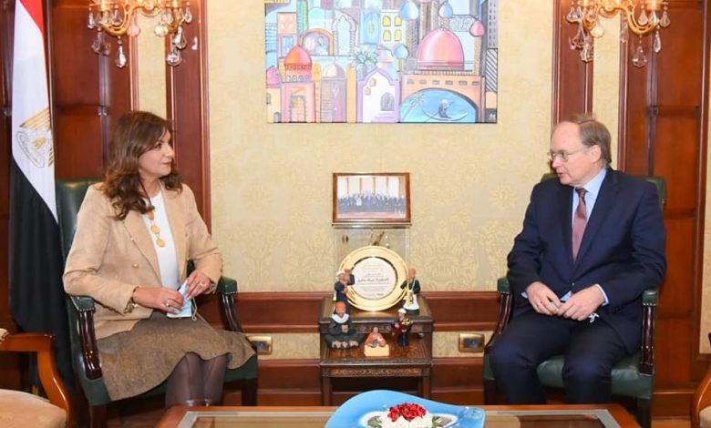 وزيرة الهجرة تبحث مع سفير الاتحاد الأوروبي بمصر إطلاق مركز لتأهيل الشباب وفقًا لاحتياجات الأسواق الأوروبية 1 2021 637507236768748312 8741685087526
