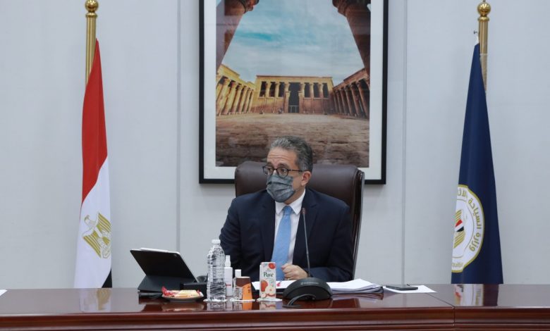 رئيس "الأعلى للآثار" يستعرض إنجازات المجلس خلال مايو الجاري 1 2021 637757241862822626 2821685463244
