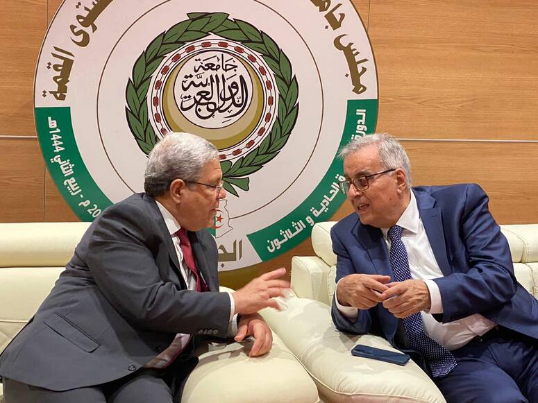 وزير الخارجية الكويتي يلتقي بنظيريه اللبناني والعراقي على هامش اجتماع وزراء الخارجية العرب في جدة 1 2af8a0c7c3c3086cf4f011dbc2921cdb w7751684341904