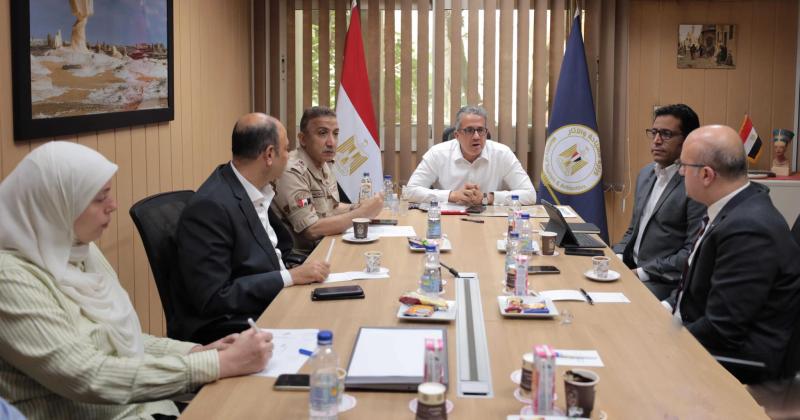 وزير السياحة والآثار يعقد اجتماعا لمتابعة الموقف التنفيذي لمستجدات الأعمال بالمتحف المصري الكبير 1 5312621684588923