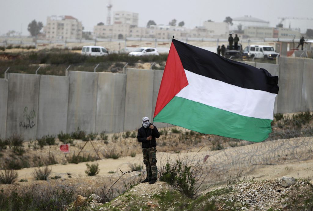 قيادي فلسطيني: "مسيرة الأعلام" امتداد للعدوان الإسرائيلي المنظم على مدينة القدس بمقدساتها ومواطنيها 1 5f67a54d4c59b755c45c66681684434724