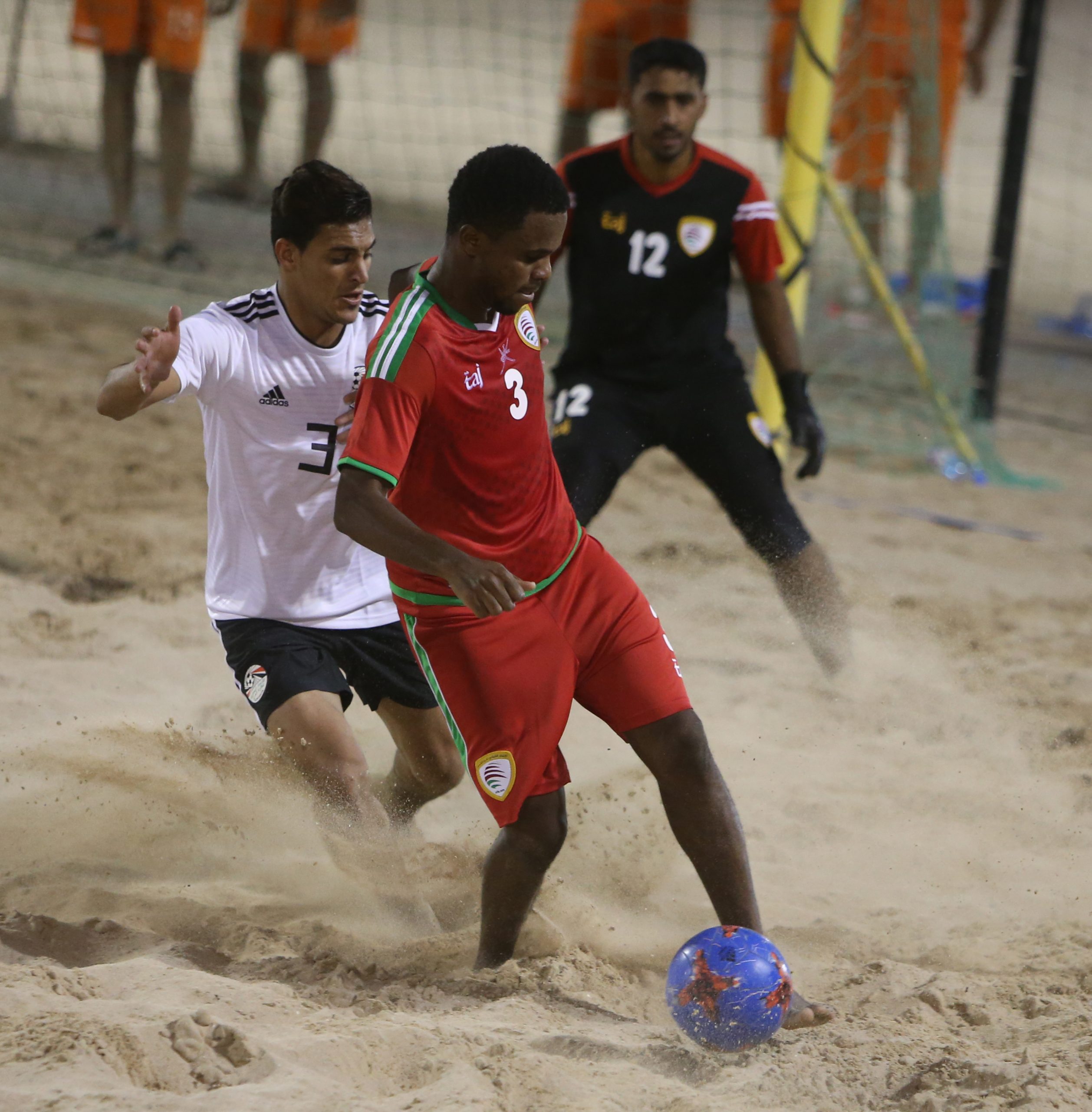 منتخب مصر يفوز على نظيره الفلسطيني 3-2 ويتصدر المجموعة الثانية بكأس العرب للكرة الشاطئية 1 8712971684347543 scaled