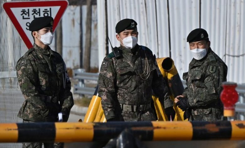 فريق تفتيش كوري جنوبي يبدأ عملية تفتيش في محطة "فوكوشيما" اليابانية 1 122562674 gettyimages 12301324101684740303