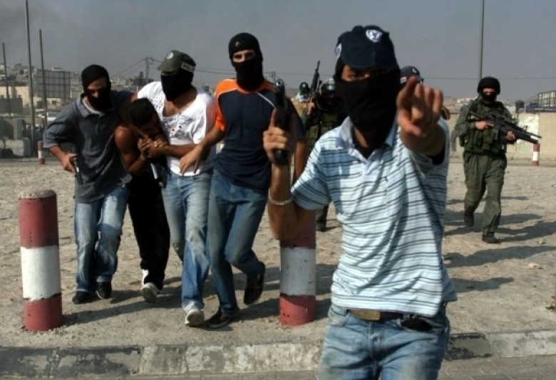 قوة إسرائيلية خاصة تقتحم مُخيمًا في "رام الله" وتعتقل شابًا 1 d77fe513c350f70b496dcdc26022b6441684841466