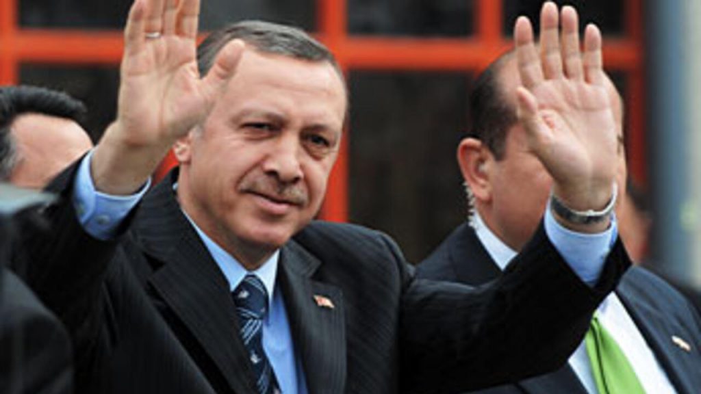 أردوغان وقرينته يدليان بصوتهما في جولة الإعادة للانتخابات الرئاسية التركية 1 erdogan archive1685269323