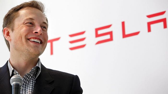 سهم "تسلا" يقفز بعد أنباء عن لقاء ماسك بوزير الخارجية الصيني 1 tesla CEO11685459643