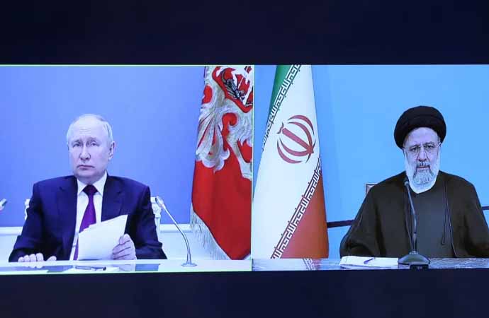 إيران وروسيا توقعان اتفاقا لتشييد خط للسكك الحديدية بينهما1684388826