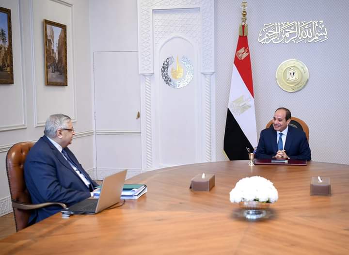 الرئيس وعوض تاج الدين1683808685