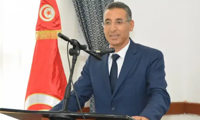 وزير الداخلية التونسي توفيق شرف الدين1684951803