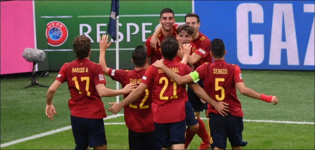 إسبانيا تفوز على إيطاليا 2-1 وتتأهل لنهائي دوري الأمم الأوروبية 1 إسبانيا تفوز على إيطاليا في نصف نهائي دوري أمم أوروبا1686866103