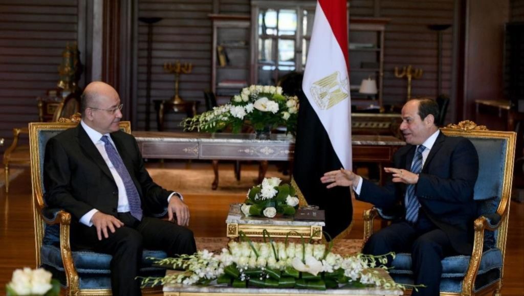 الرئيس السيسي يهنئ نظيره العراقي بمناسبة عيد الأضحى المبارك 1 السيسي والرئيس العراقي1687880583