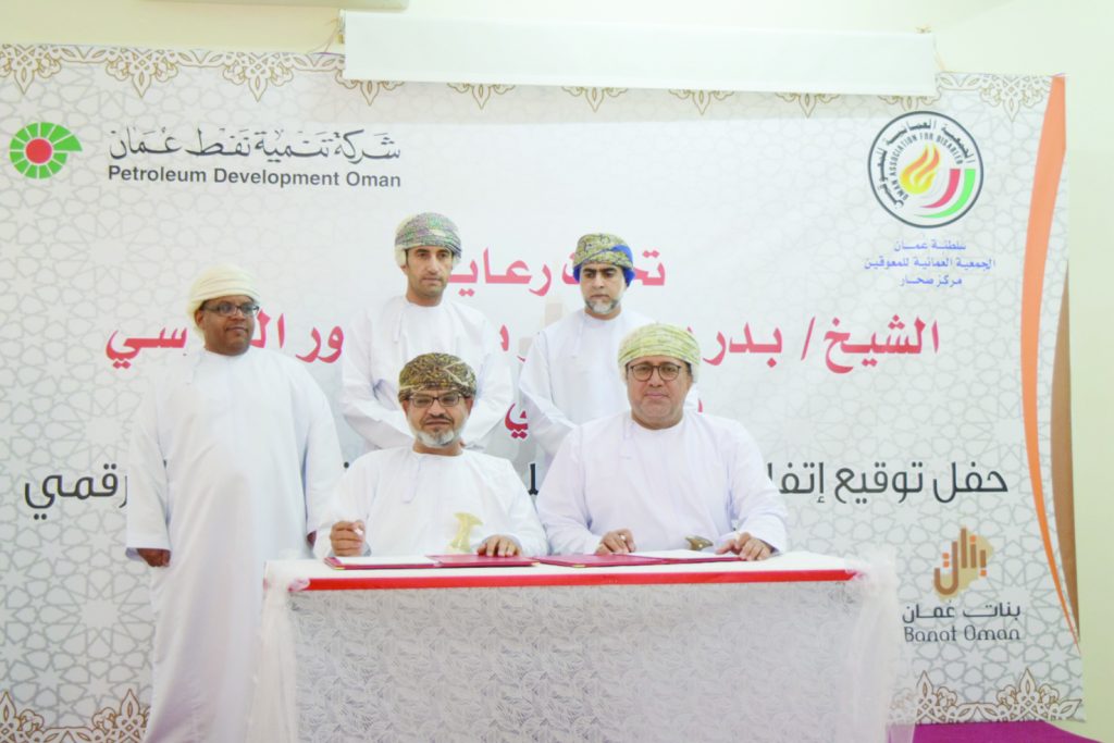 تدريب 40 فتاة من 4 محافظات على الحرف بالشرقية .. واستمرار مشروع "ألف بنت.. ألف حلم" بدمياط 1 10886941687025283