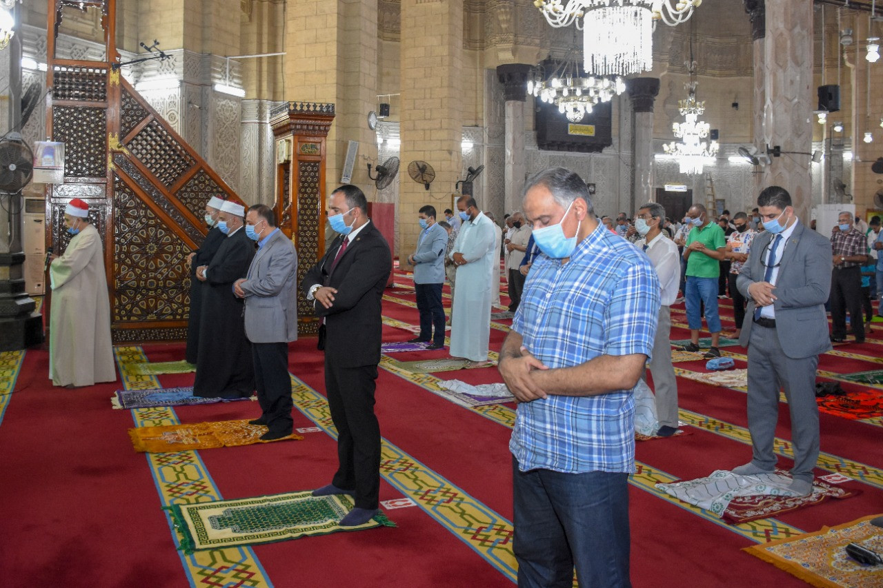 محافظ الإسكندرية: جهود مكثفة من مختلف الأجهزة والجهات التنفيذية لرفع أنقاض عقار خليل حمادة المنهار 1 159861575641687774443