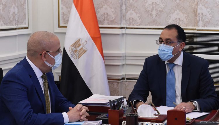 مدبولي يُتابع موقف طرح عدد من الأصول العقارية بالعاصمة الإدارية والعلمين الجديدة للقطاع الخاص 1 171795815 1903437823167907 5823055024168393061 n