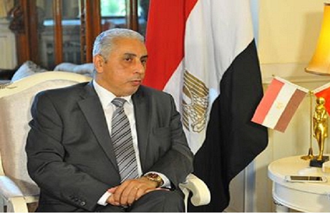 سفير الصين بمصر يقدم جوائز لطفلتين مصريتين لفوزهما في فعالية " سفراء الثقافة الصغار" 1 19 2018 636713642932628437 2621687273143