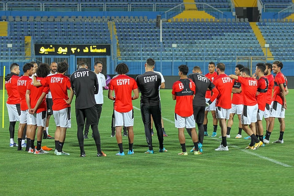 منتخب مصر يرتدي الأبيض والأسود في مواجهة غينيا غدا بتصفيات الأمم الإفريقية 1 19 2022 637899749447195315 7191686672363
