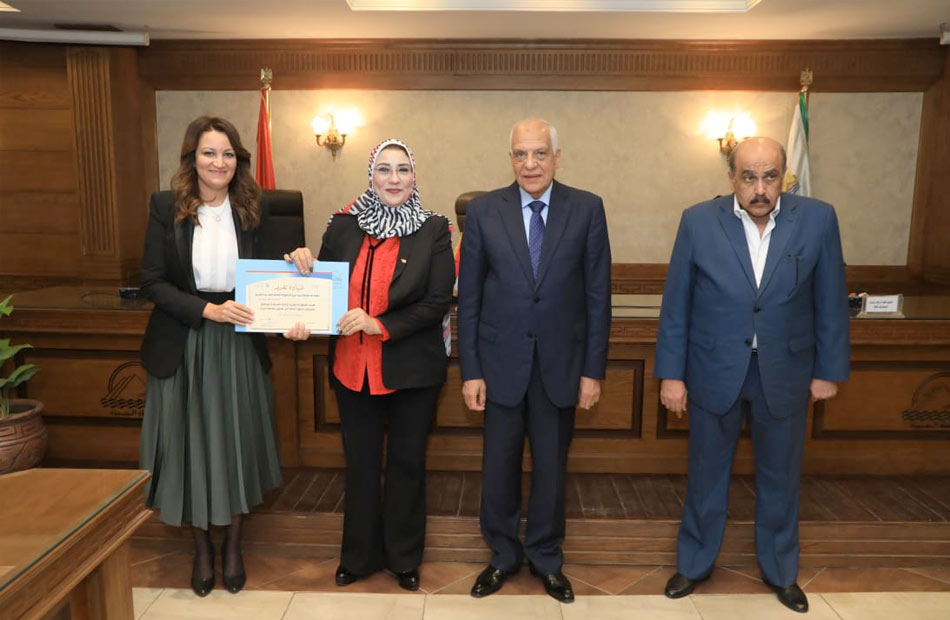 محافظ الجيزة: مبادرة المشروعات الخضراء تهدف لتوطين العمل المناخي والتنموي للحفاظ على البيئة 1 19 2022 638037668422244300 2241686054243