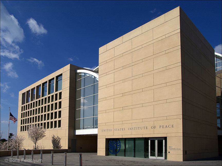 جلوبال 1:U.S. Institute of Peace يفتتح التسجيل لترشيحات جائزة النساء بانيات السلام 2023 1 20110403086sc Institute of Peace1685942044
