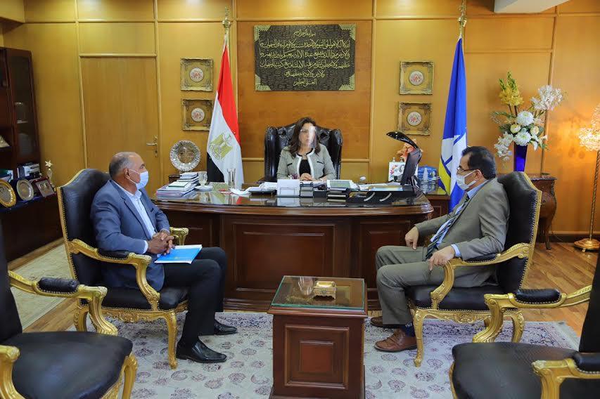 محافظ دمياط تبحث مخطط التطوير والتشغيل الفني للمزرعة السمكية بالرطمة 1 2021 5 23 21 20 43 1811686138003