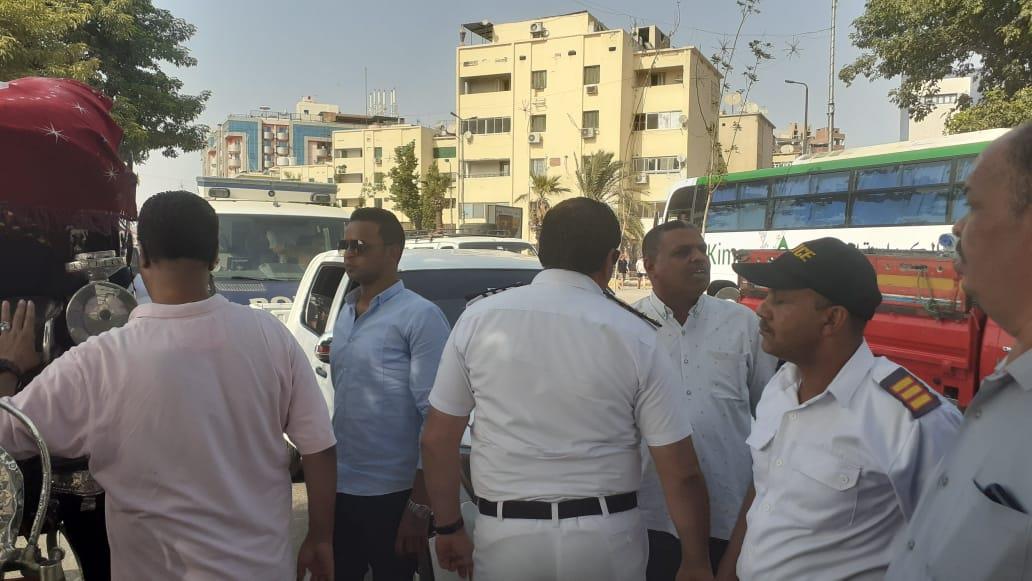 "الداخلية" توجه حملة لضبط عربات بيع المشروبات الساخنة غير المرخصة بالقاهرة الجديدة 1 2022 8 20 14 2 12 451685812922
