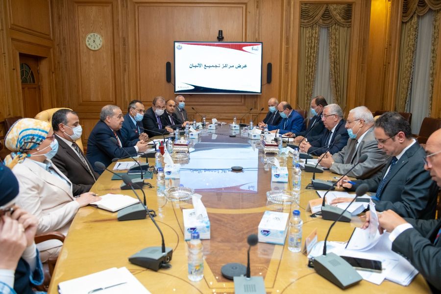 وزيرا الإنتاج الحربي والزراعة يتابعان تنفيذ مشروعات التعاون المشترك بين الجانبين 1 226965331 192773979559697 2497713240540859213 n1687509603