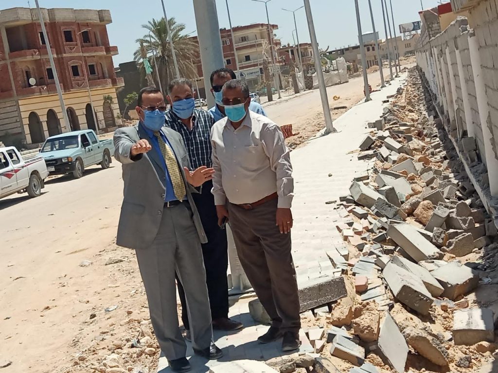 227571 محافظ شمال سيناء يتفقد أعمال تطوير الميادين (1)1686000603