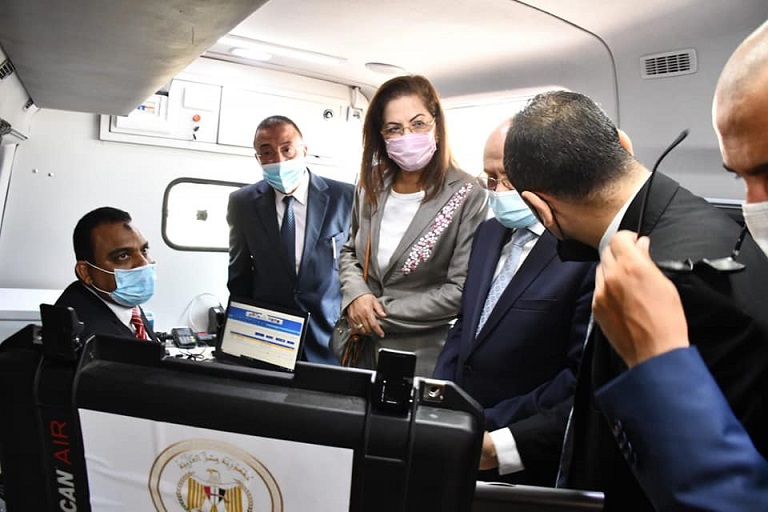 وزيرة التخطيط: المراكز التكنولوجية المتنقلة تهدف إلى توفير خدمات للمواطنين بأقل جهد وتكلفة وأعلى جودة 1 33 31687764905