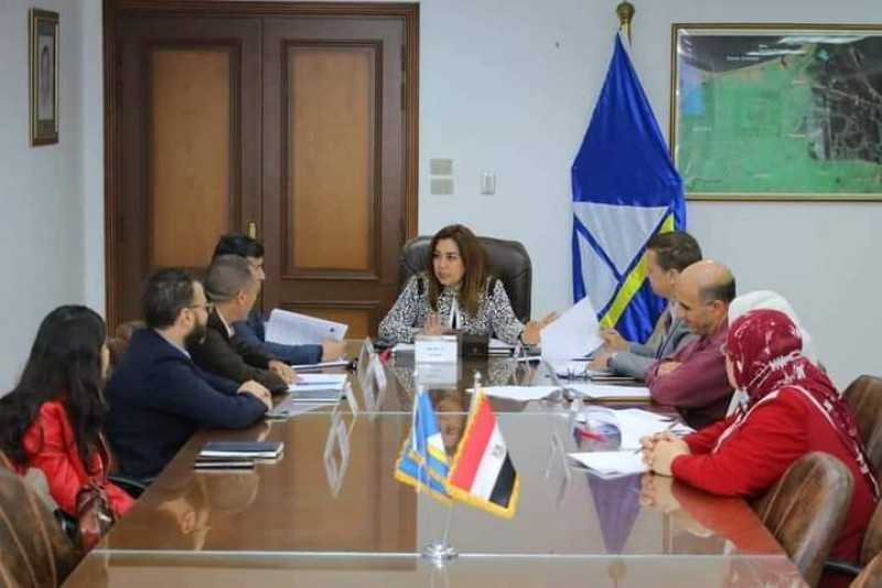 محافظ دمياط تبحث ماتم تنفيذه على أرض الواقع بمشروع التنمية الحضرية المتكاملة " حيّنا " بالشعراء 1 568198 L1687113663