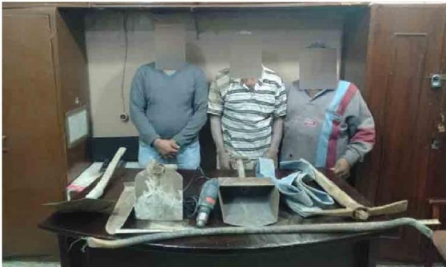 ضبط 3 أشخاص وسيدة لقيامهم بالحفر والتنقيب عن الآثار بالقاهرة 1 5761041686906845