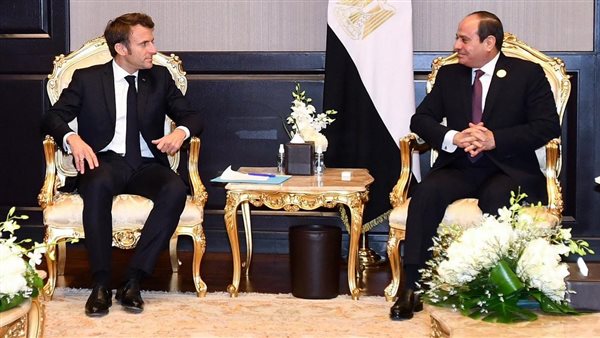 السيسي وماكرون يؤكدان الحرص على التعاون والتنسيق من أجل تعزيز المبادرات الدولية الهادفة لدعم الدول النامية 1 6871687443724
