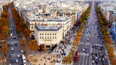 Champs Elysees Paris France1685869084