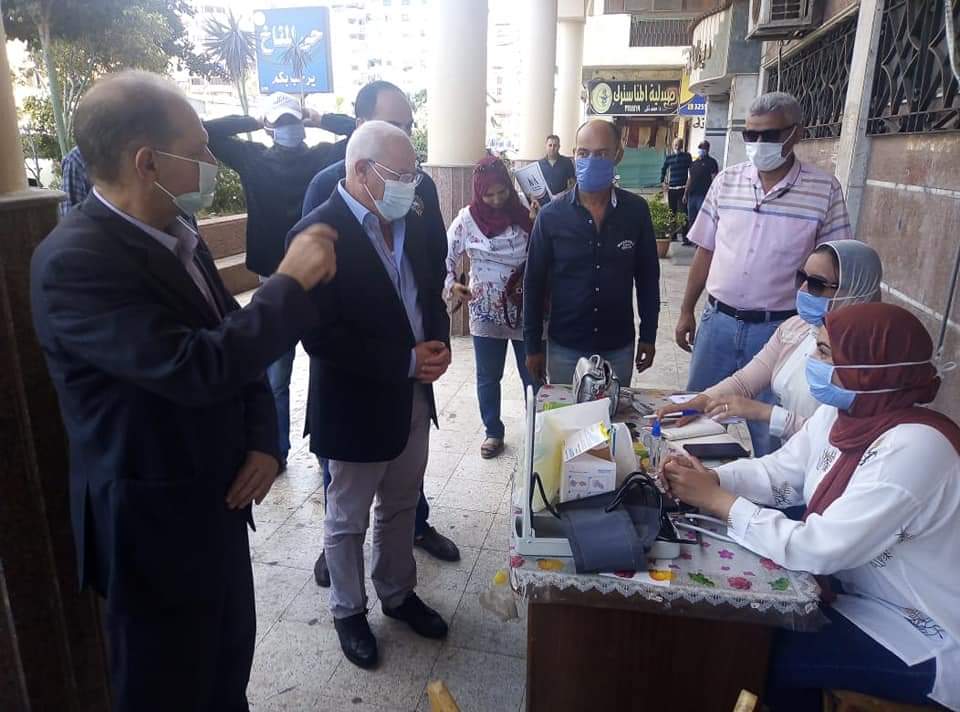 محافظ بورسعيد يدشن المبادرة الرئاسية "الألف الذهبية لتنمية الأسرة المصرية" 1 FB IMG 16042387171501686755404