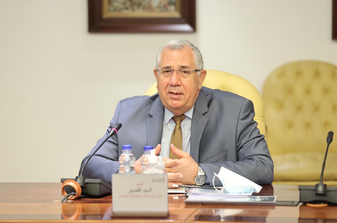 وزير الزراعة: الانتقال للعاصمة الإدارية انتقال بفكر جديد وأسلوب عمل حضاري وتكنولوجيا حديثة 1 IMG 20210609 WA00011686487983