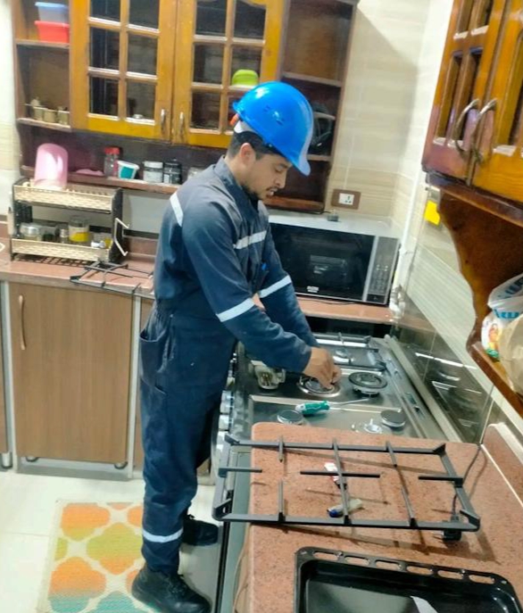 محافظ سوهاج: إطلاق أول شعلة غاز طبيعي ضمن مشروعات "حياة كريمة" بقرية "العساكرة" 1 IMG ٢٠٢٢١١٢٣ ١١٢٧٣٩1686662404