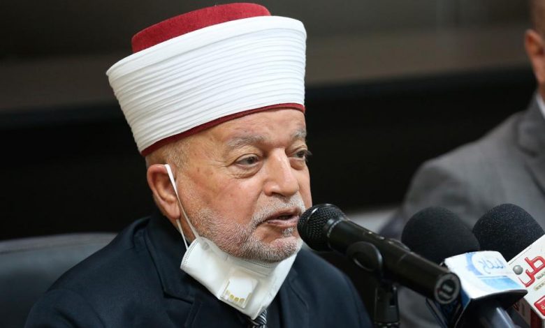 مفتي فلسطين يدين إحراق المصحف في السويد.. ويطالب المجتمع الدولي باتخاذ موقف صارم 1 ea294bd890d270e91f0a4585e4bf387b1688124844