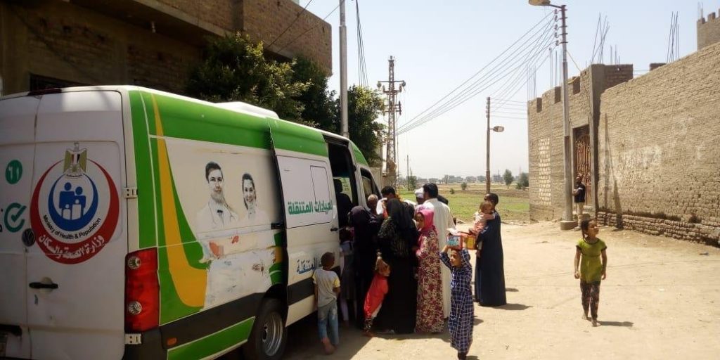 الكشف على 1300 مواطن في قافلة طبية مجانية بدشنا ضمن مبادرة "حياة كريمة" 1 elaosboa715031687525743