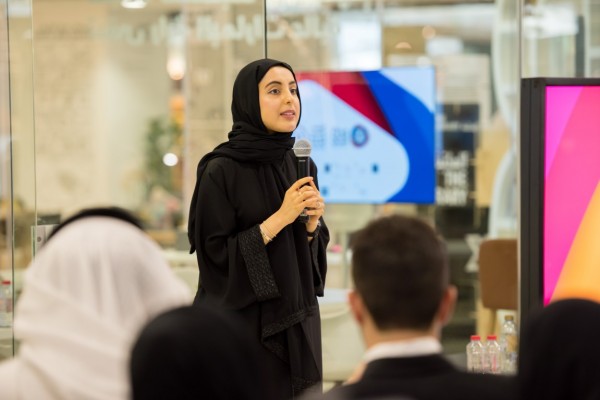 الإمارات: فتح باب التسجيل للنسخة الخامسة من برنامج "القيادات الإعلامية العربية الشابة" 1 medium 107317013722641685883664