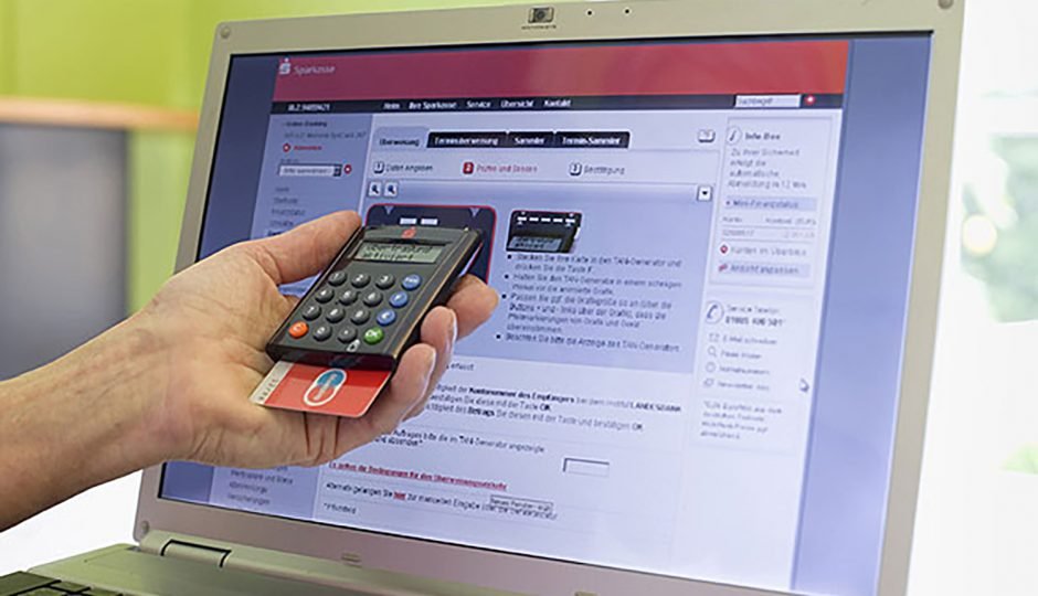 جلوبال (6): أطلقت Huawei و Sunline معًا حل Digital CORE لمساعدة البنوك على التحول الرقمي 1 online banking 2 940x540 11686840483