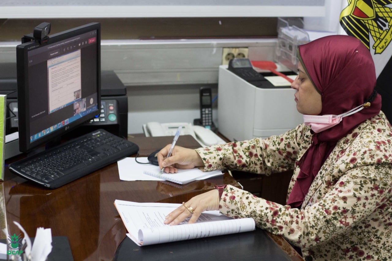مدير "المركزي لمتبقيات المبيدات": زيادة السعة الاستيعابية استعدادا لاستقبال العينات خلال العيد 1 الدكتورة هند عبداللاه مدير المعمل المركزي لمتبقيات المبيدات 11687857723