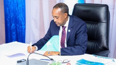 رئيس الوزراء الصومالي يعين فريقا من سبعة لدعم مكتبه في الاستعدادات للانتخابات1685653383