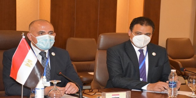 وزير الري يتفقد المعرض المقام على هامش اجتماع الجمعية العمومية لمجلس وزراء المياه الأفارقة 1 وزير الرى فى مؤتمر بغداد1686834363