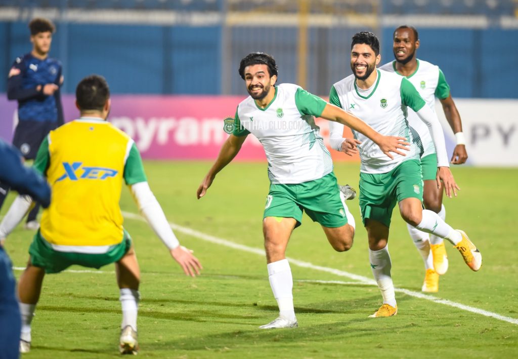 عضو اتحاد الكرة تشيد بإعلان الاتحاد السكندرى تأسيس نشاط للكرة النسائية 1 الاتحاد السكندري للكرة يحسم مصير عماد النحاس في غضون ساعات 11688168823